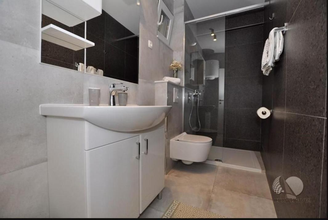 Apartmani Miranda Drašnice Exteriér fotografie
